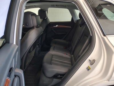 2023 Audi Q5 45 S line Premium quattro