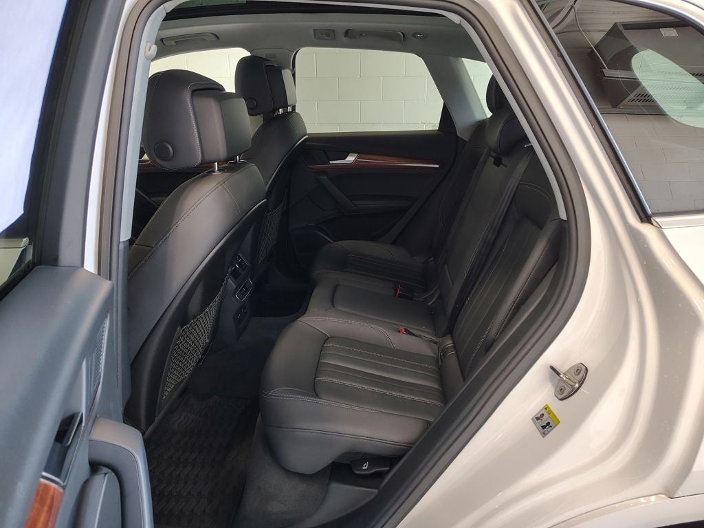 2023 Audi Q5 45 S line Premium quattro