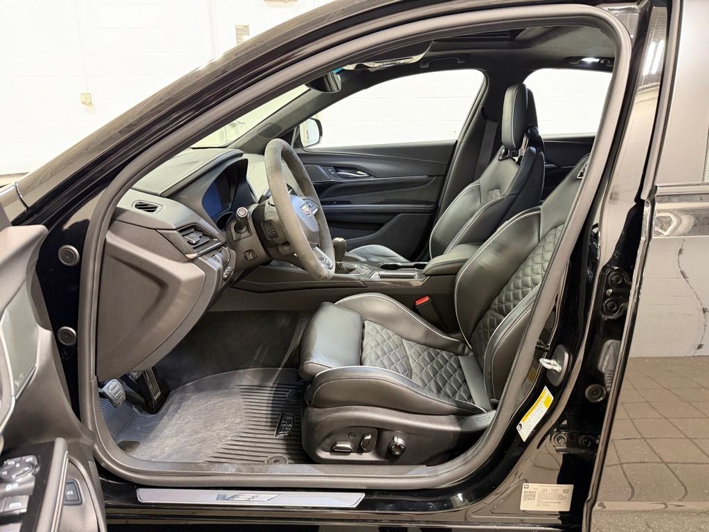 2023 Cadillac CT4 V-Series