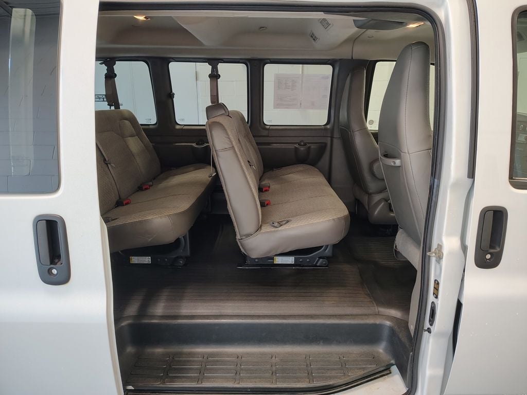 2023 Chevrolet Express 3500 LS Passenger