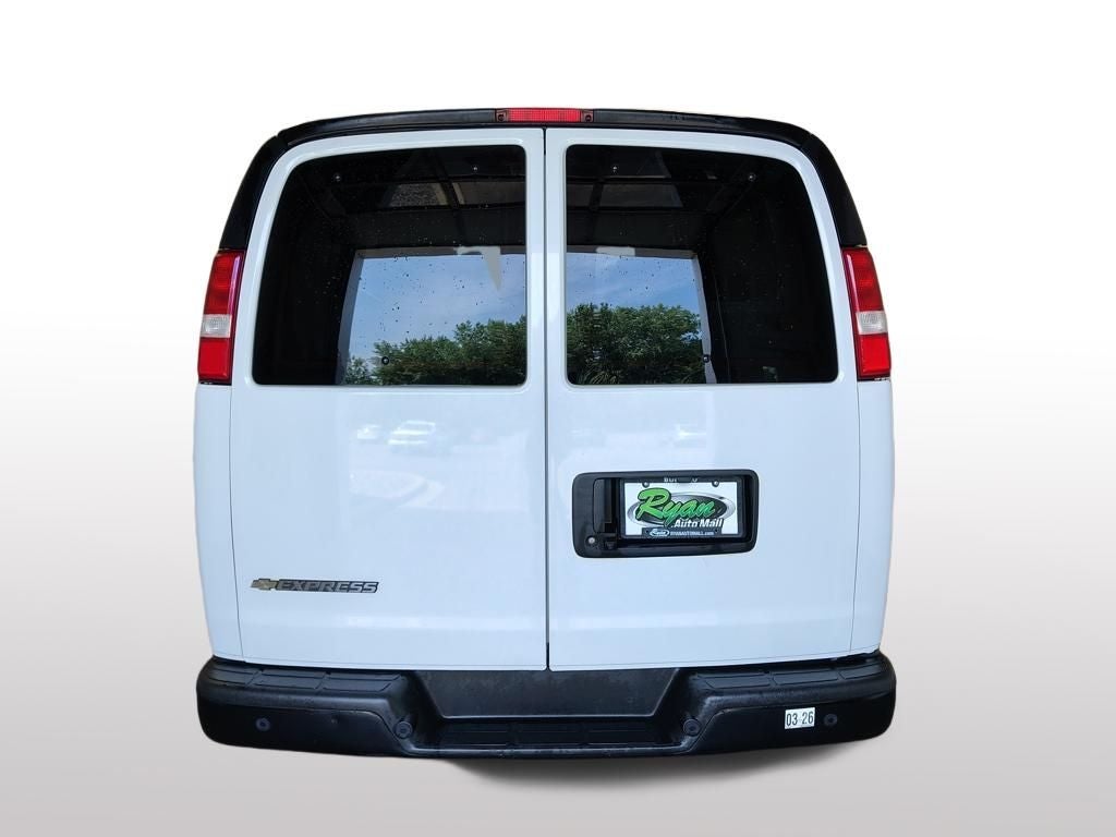 2023 Chevrolet Express 3500 LS Passenger
