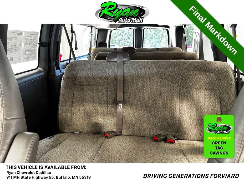 2022 Chevrolet Express 3500 LS Passenger