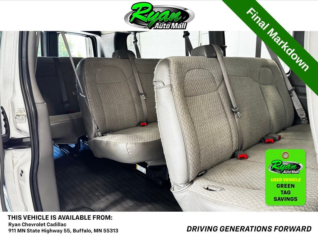 2022 Chevrolet Express 3500 LS Passenger