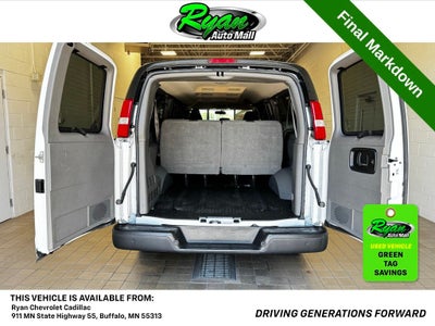 2022 Chevrolet Express 3500 LS Passenger