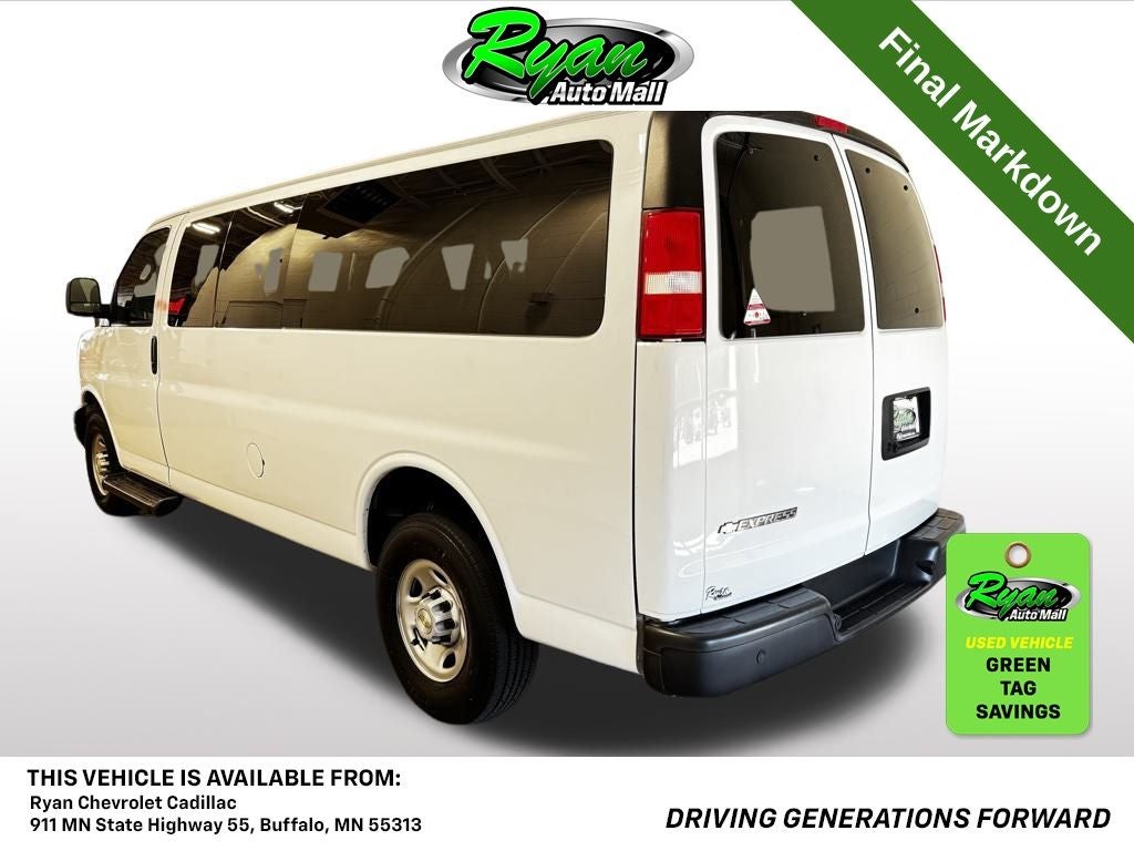 2022 Chevrolet Express 3500 LS Passenger
