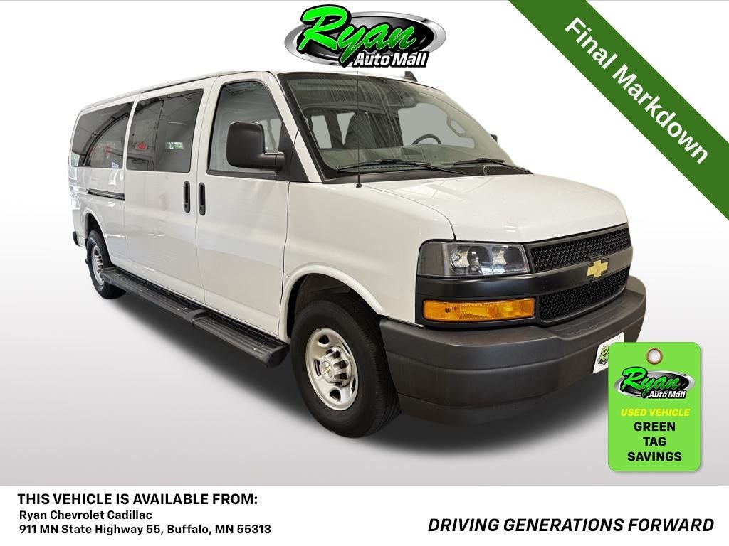2022 Chevrolet Express 3500 LS Passenger
