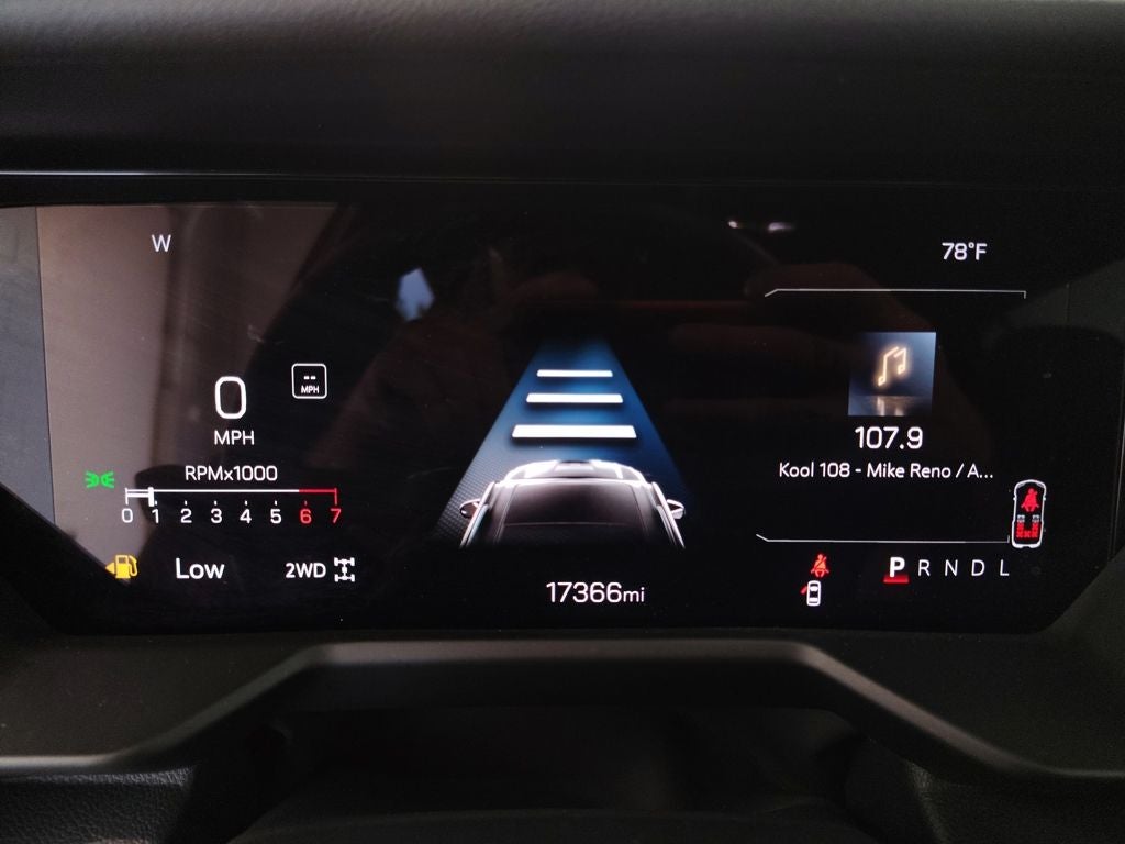 2025 GMC Acadia Denali