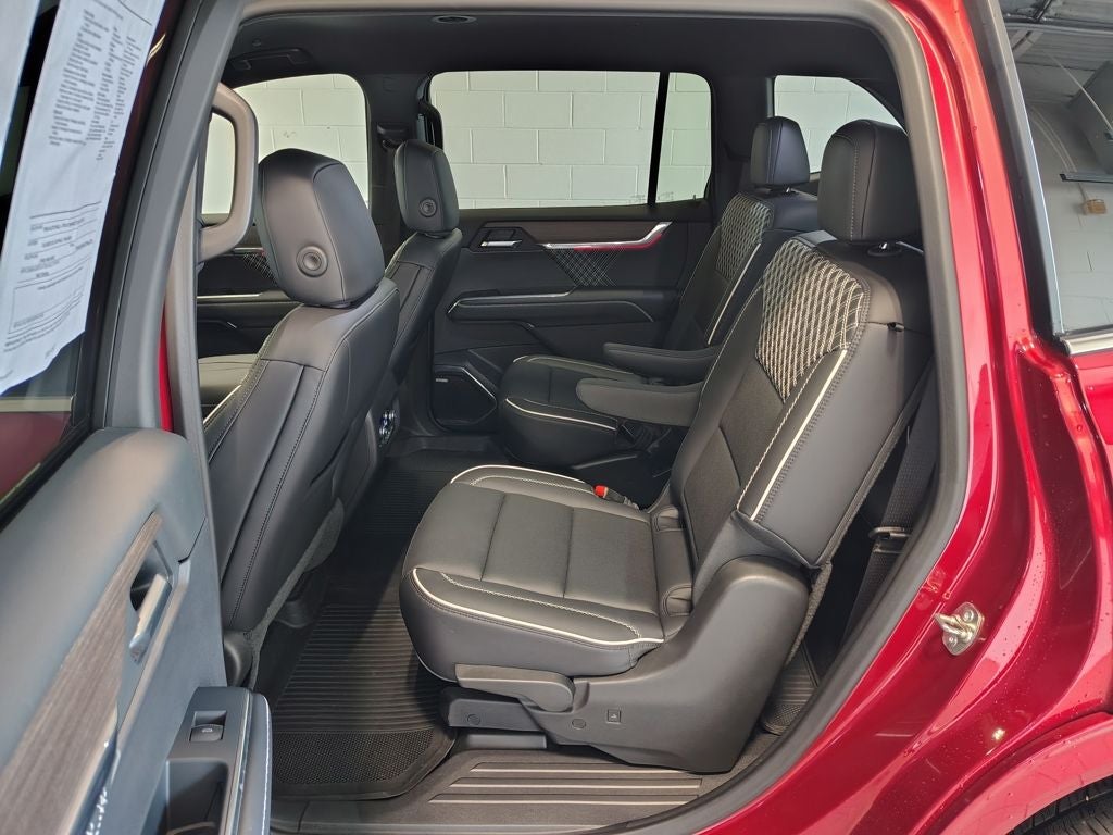2025 GMC Acadia Denali