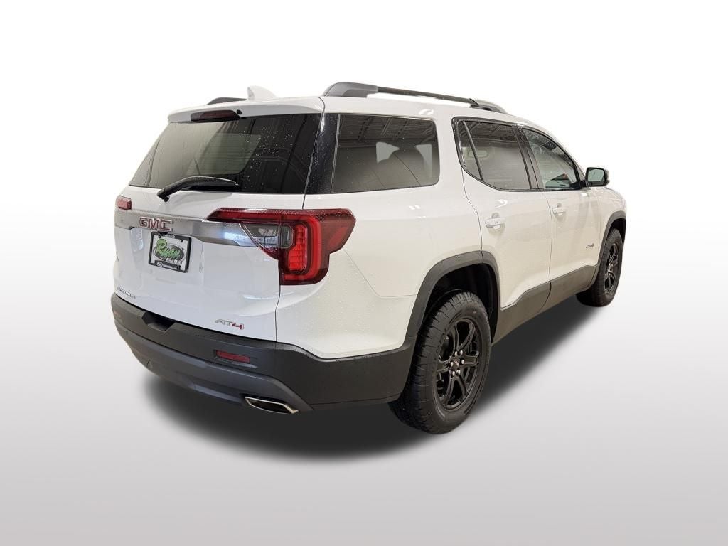2023 GMC Acadia AT4