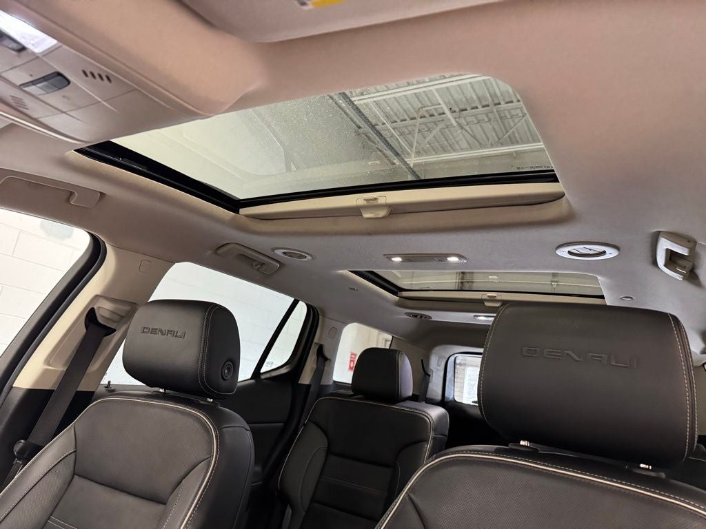 2020 GMC Acadia Denali