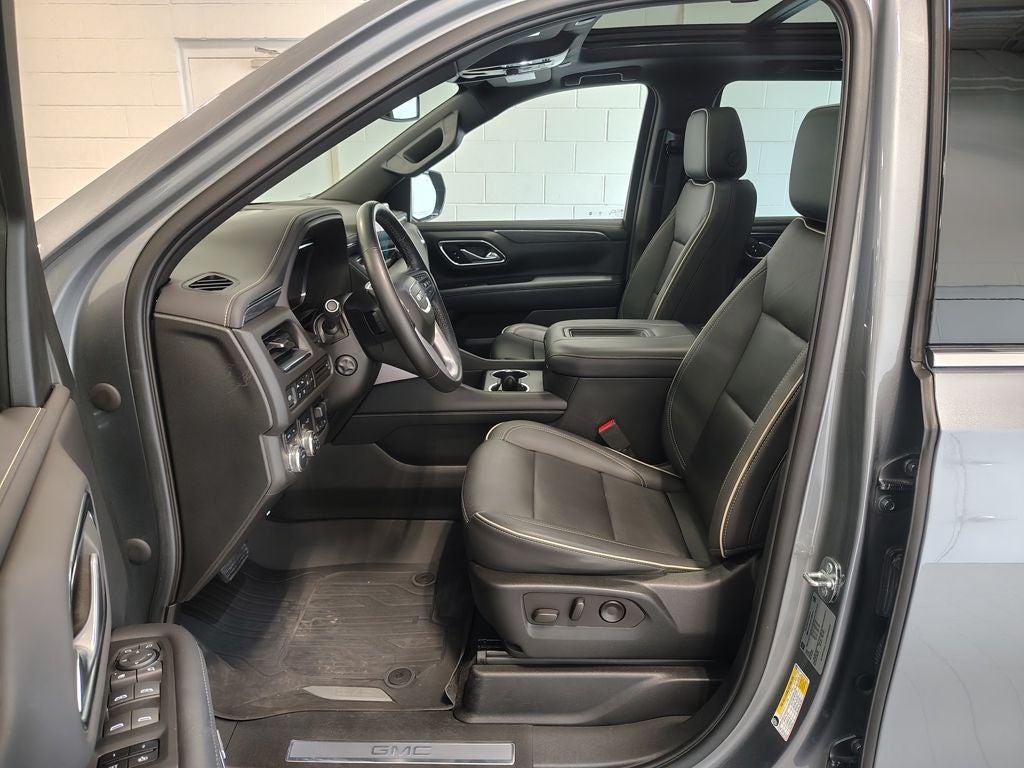 2022 GMC Yukon SLT