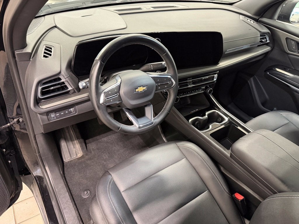 2025 Chevrolet Traverse LT 2LT