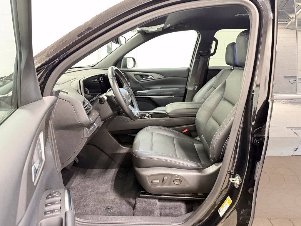 2025 Chevrolet Traverse LT 2LT