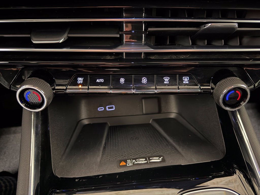 2025 Chevrolet Traverse LT 2LT