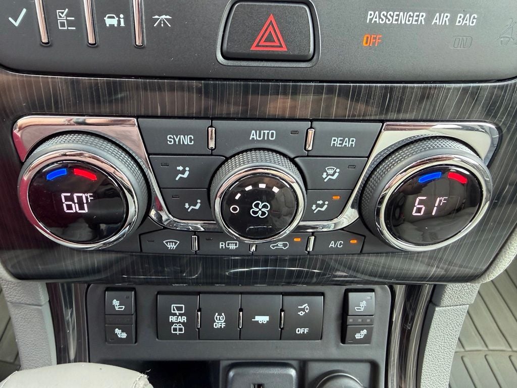 2016 Chevrolet Traverse 2LT 2LT