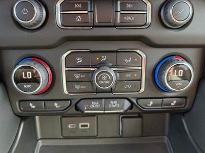 2021 Chevrolet Suburban RST