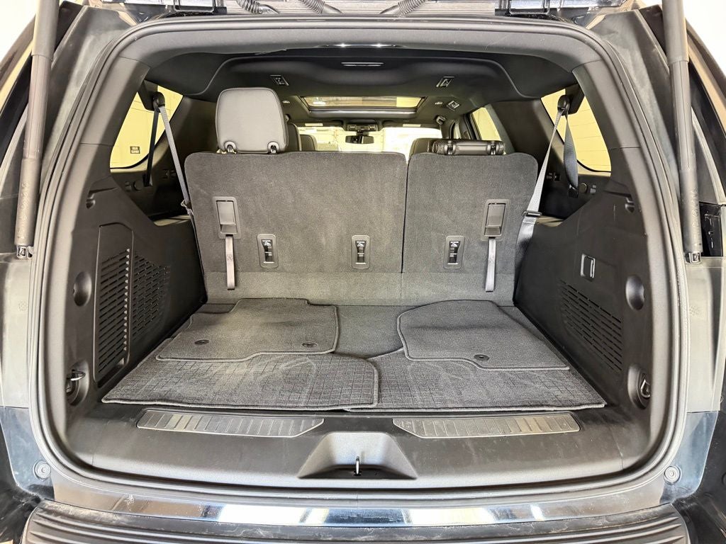 2021 Chevrolet Suburban RST