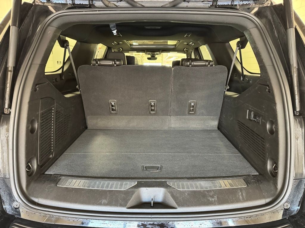 2021 Chevrolet Suburban High Country