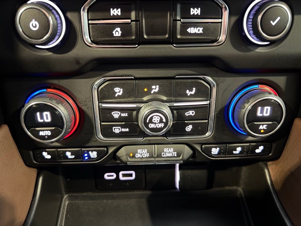 2023 Chevrolet Suburban High Country