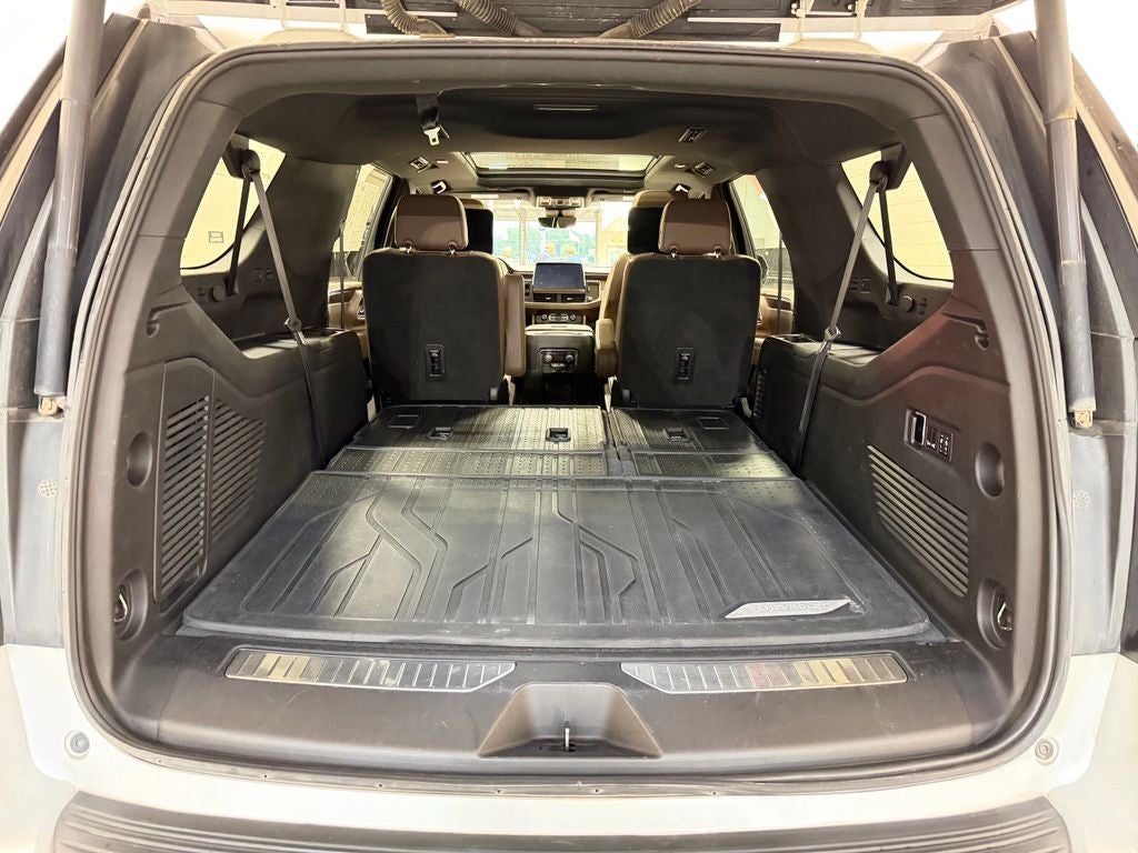 2023 Chevrolet Suburban High Country