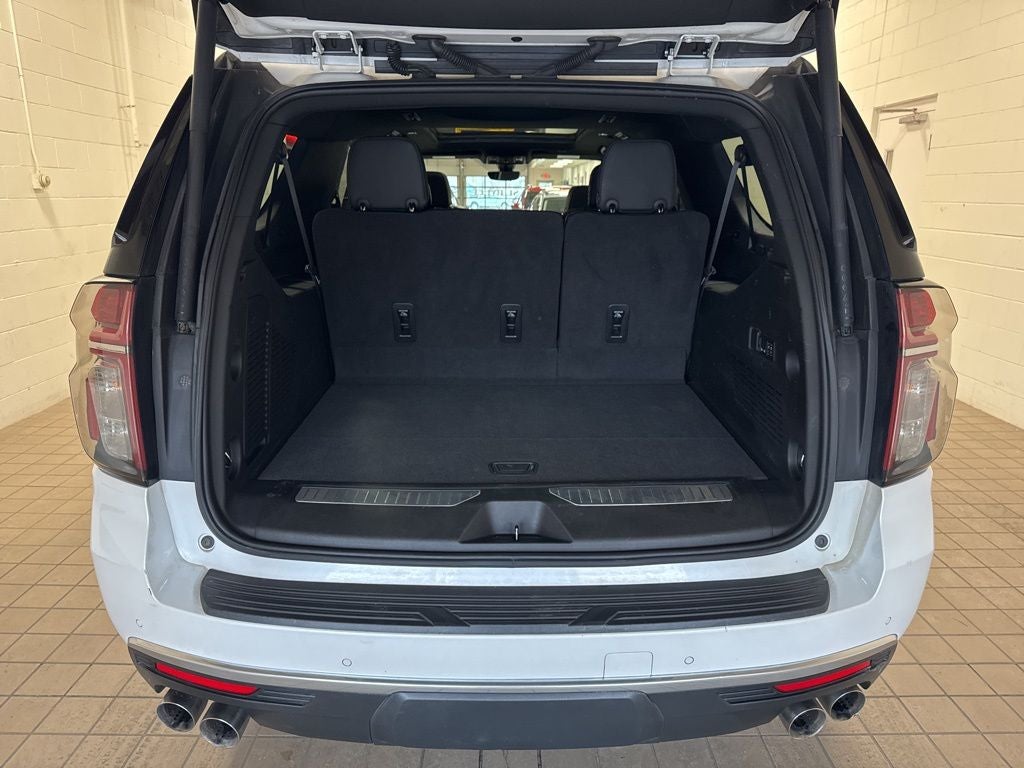 2022 Chevrolet Suburban High Country