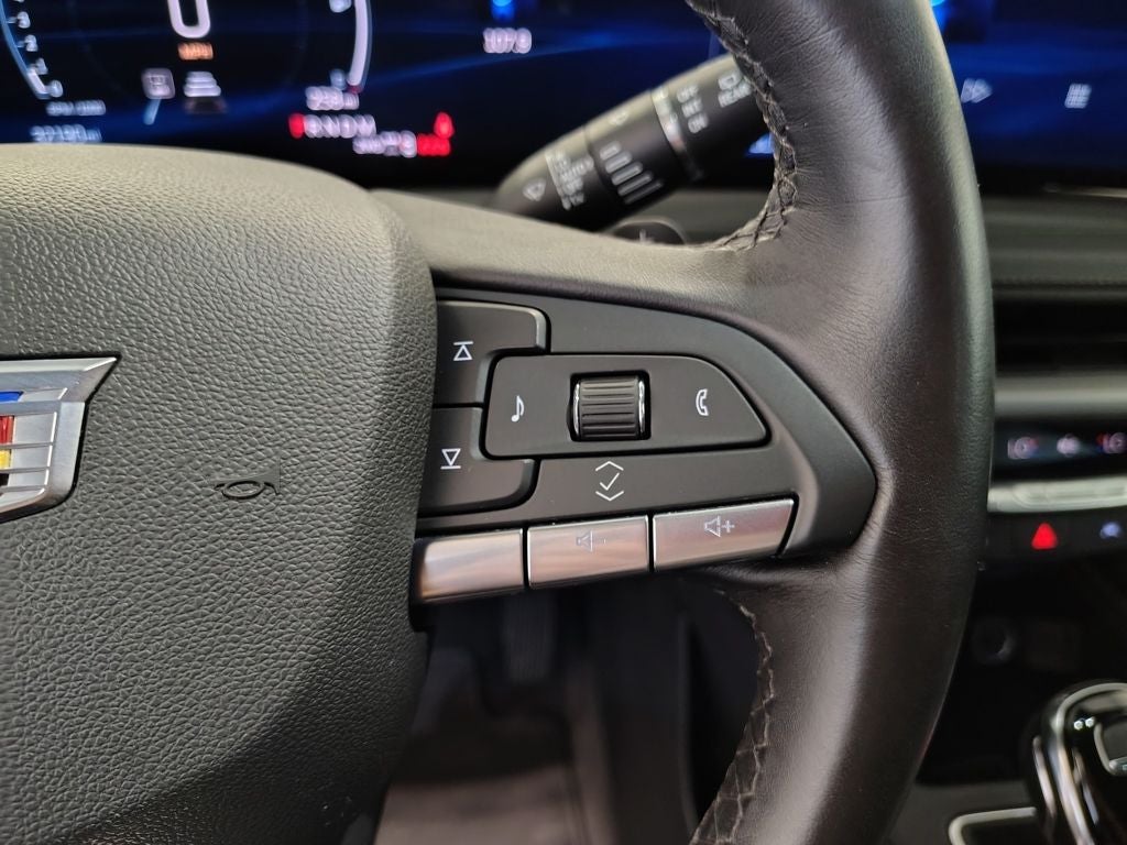 2025 Cadillac XT4 Premium Luxury