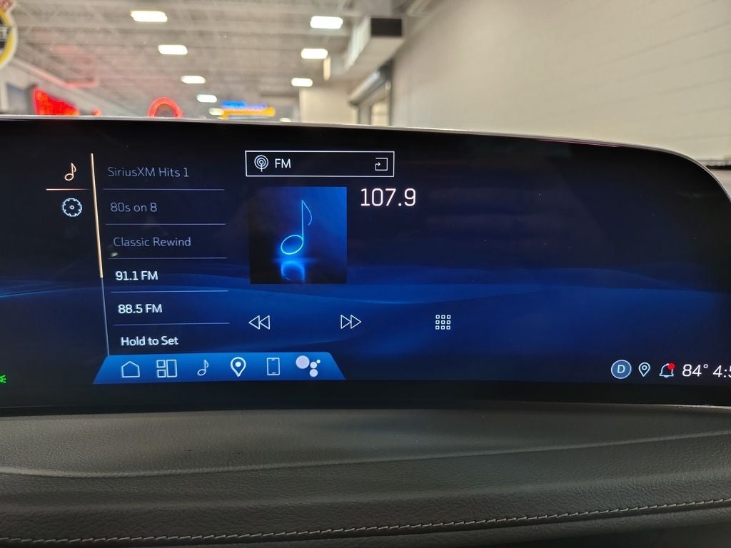2025 Cadillac XT4 Premium Luxury