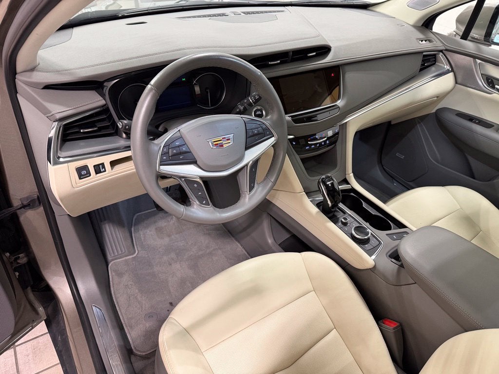 2023 Cadillac XT5 Premium Luxury