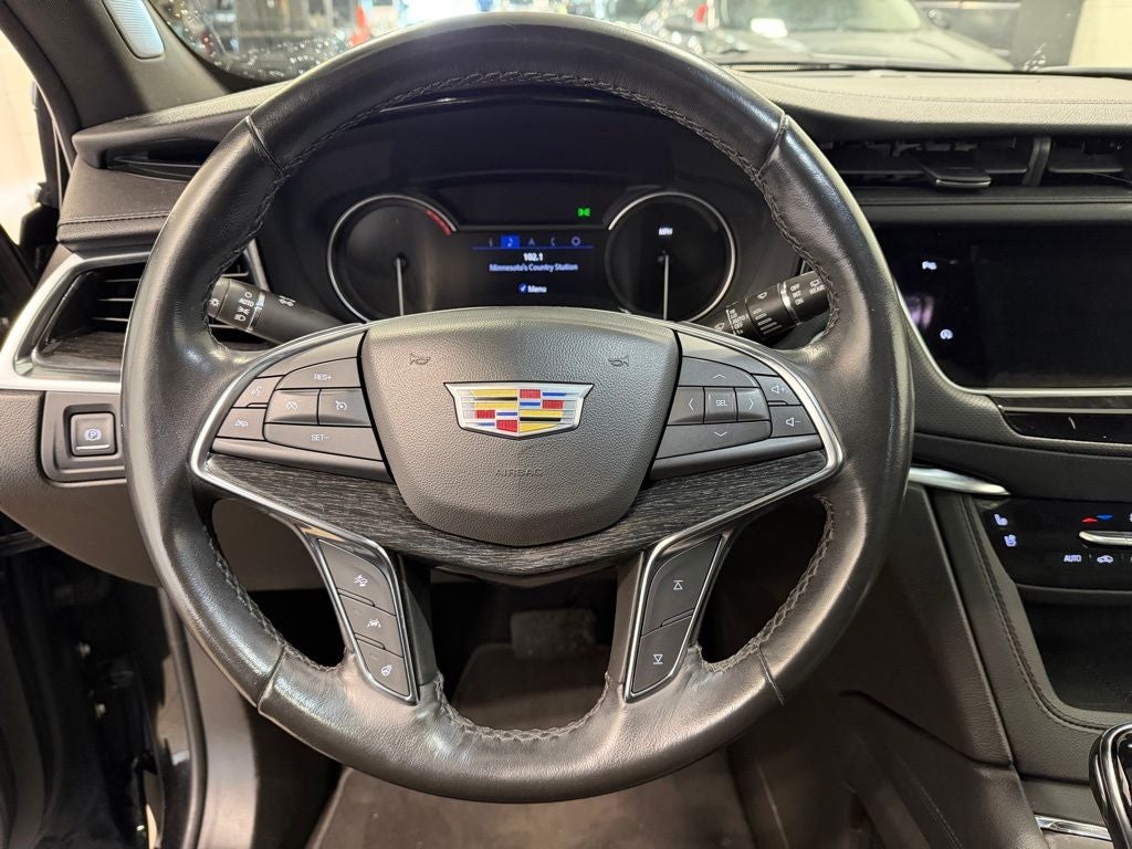 2023 Cadillac XT5 Premium Luxury
