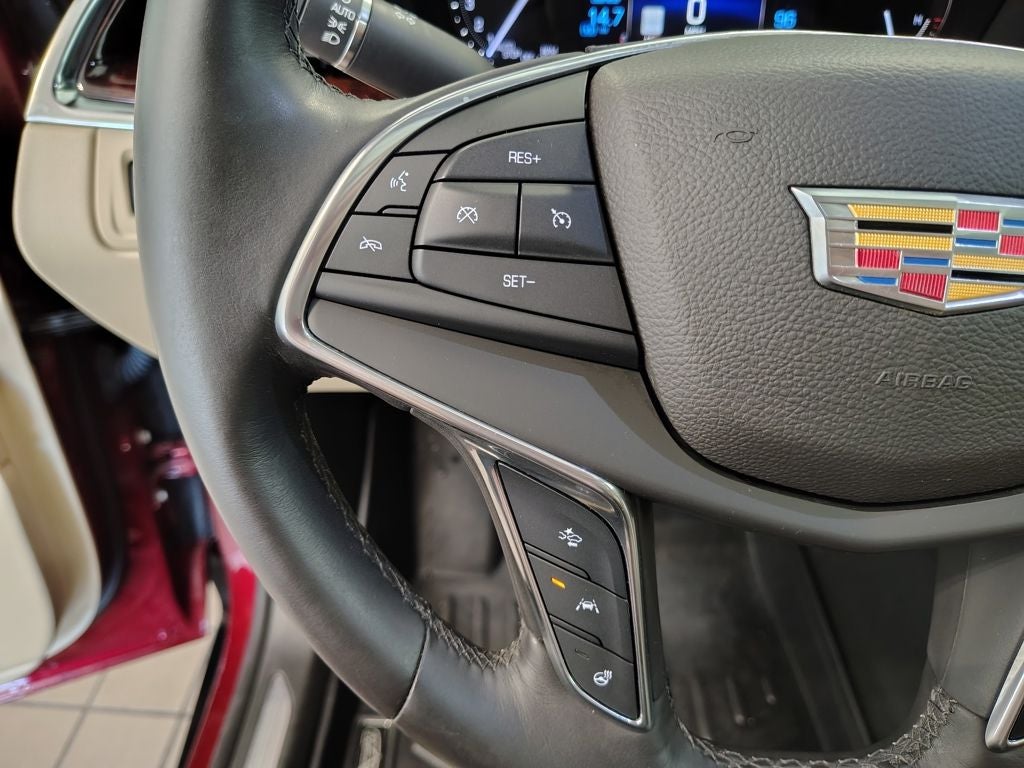 2017 Cadillac XT5 Premium Luxury