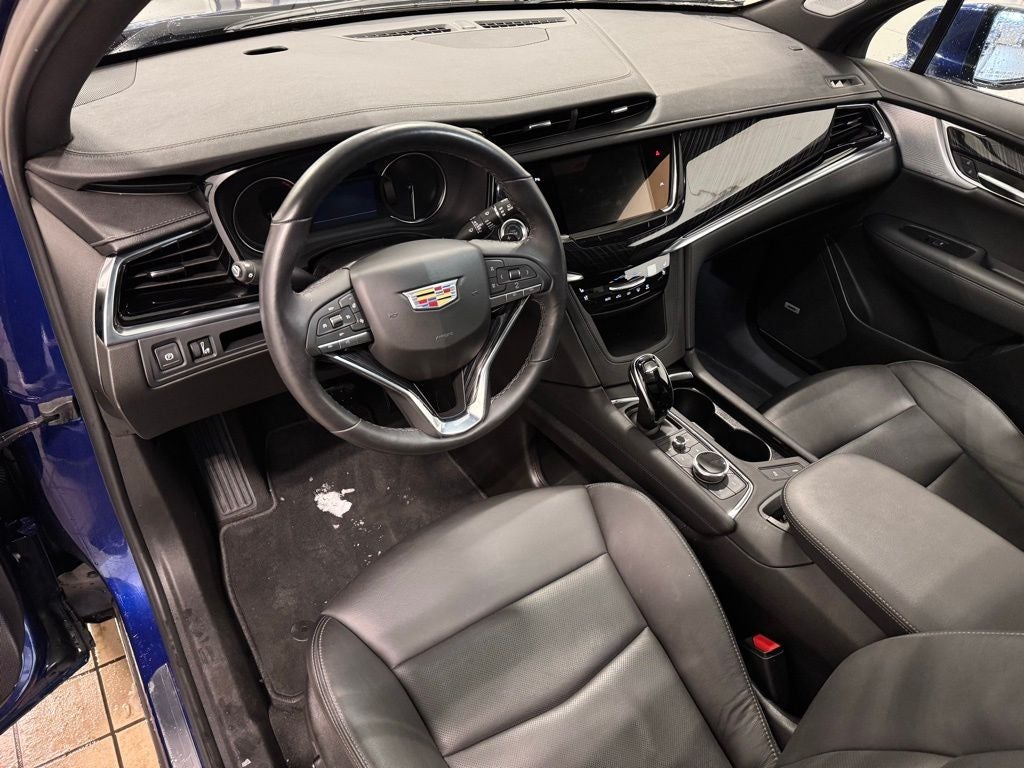 2025 Cadillac XT6 Premium Luxury