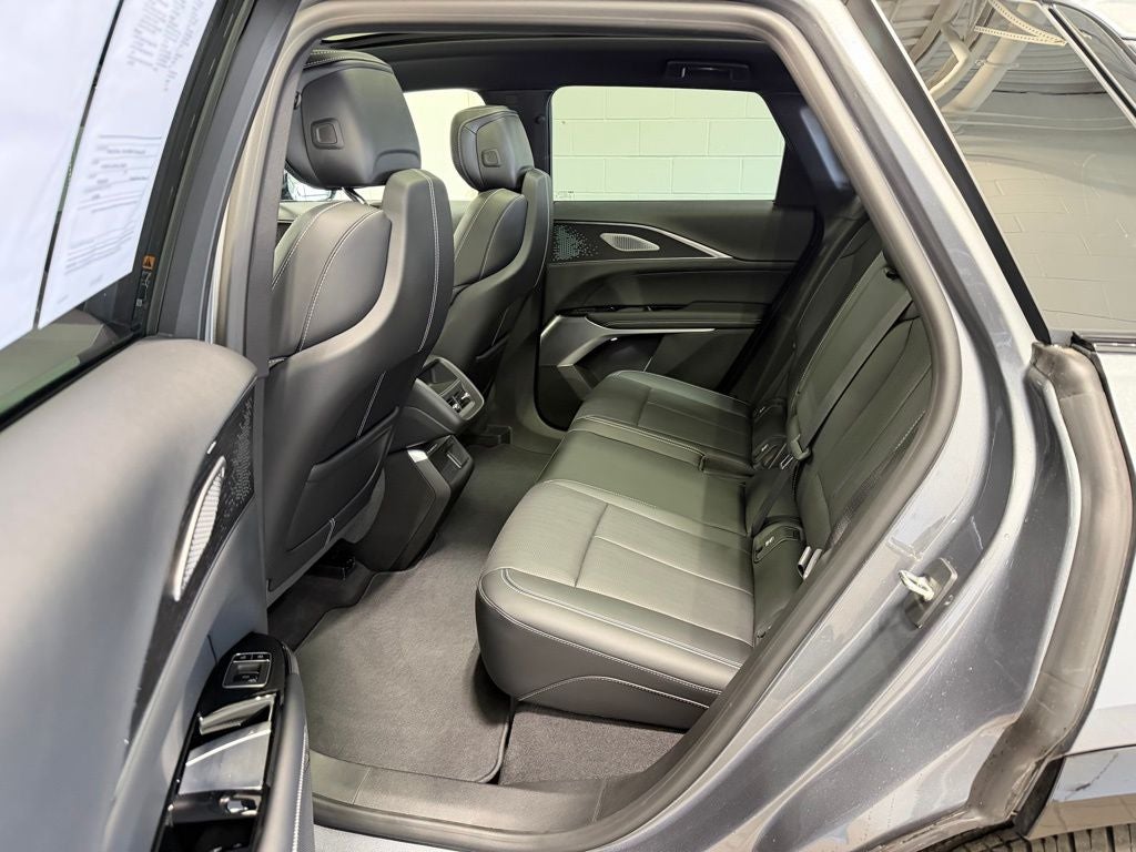 2023 Cadillac LYRIQ Luxury