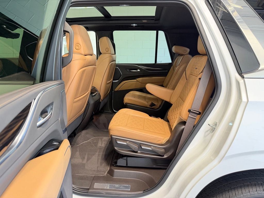 2022 Cadillac Escalade Premium Luxury