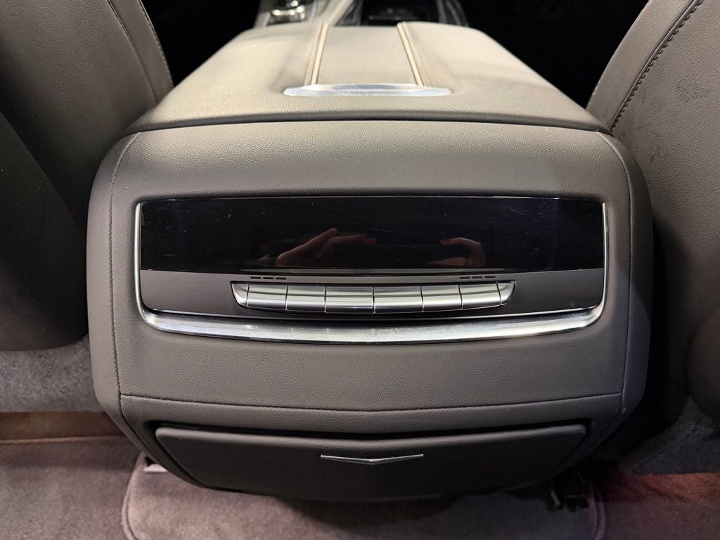 2022 Cadillac Escalade Sport