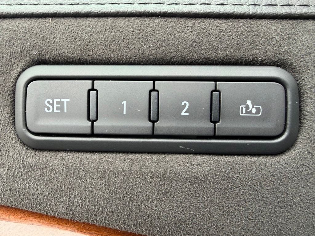 2018 Cadillac Escalade ESV Luxury