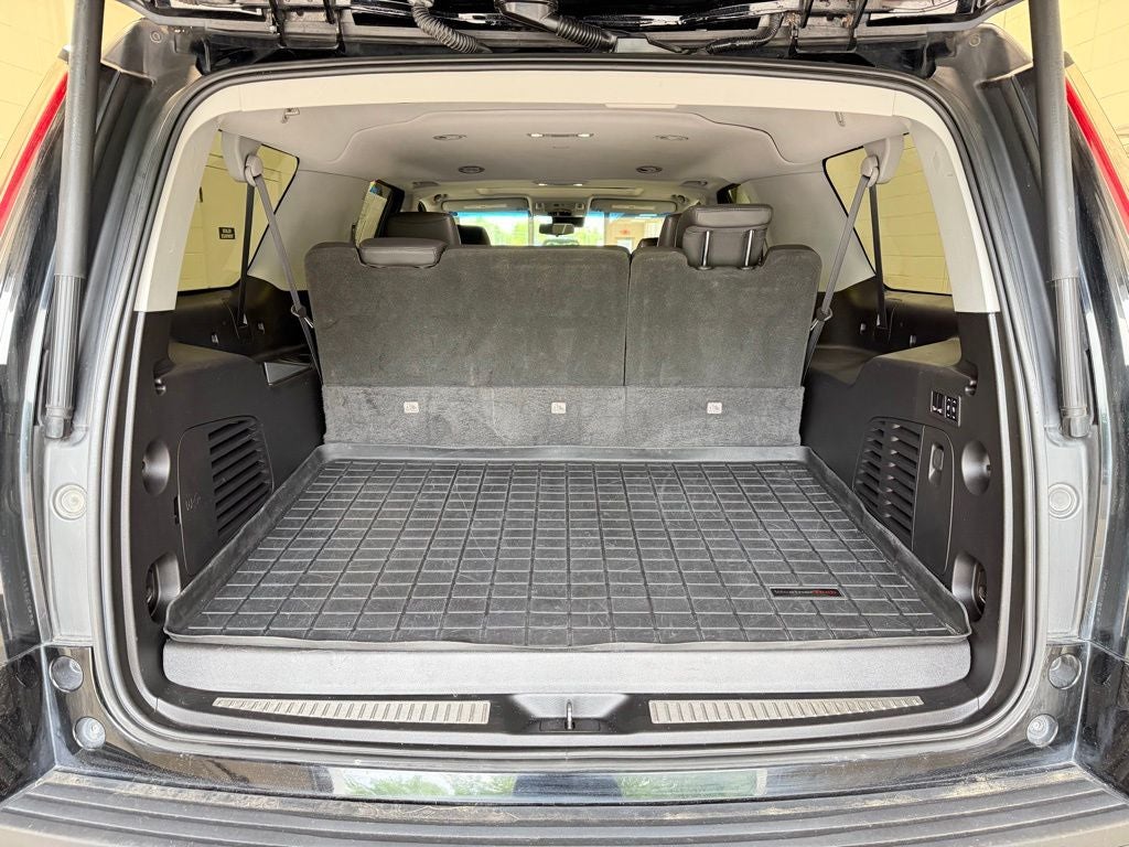 2018 Cadillac Escalade ESV Luxury