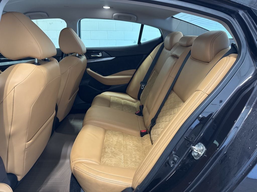 2016 Nissan Maxima SR