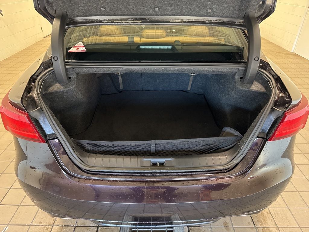 2016 Nissan Maxima SR