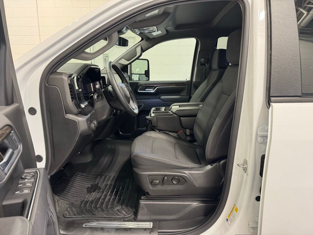 2025 Chevrolet Silverado 2500HD LT