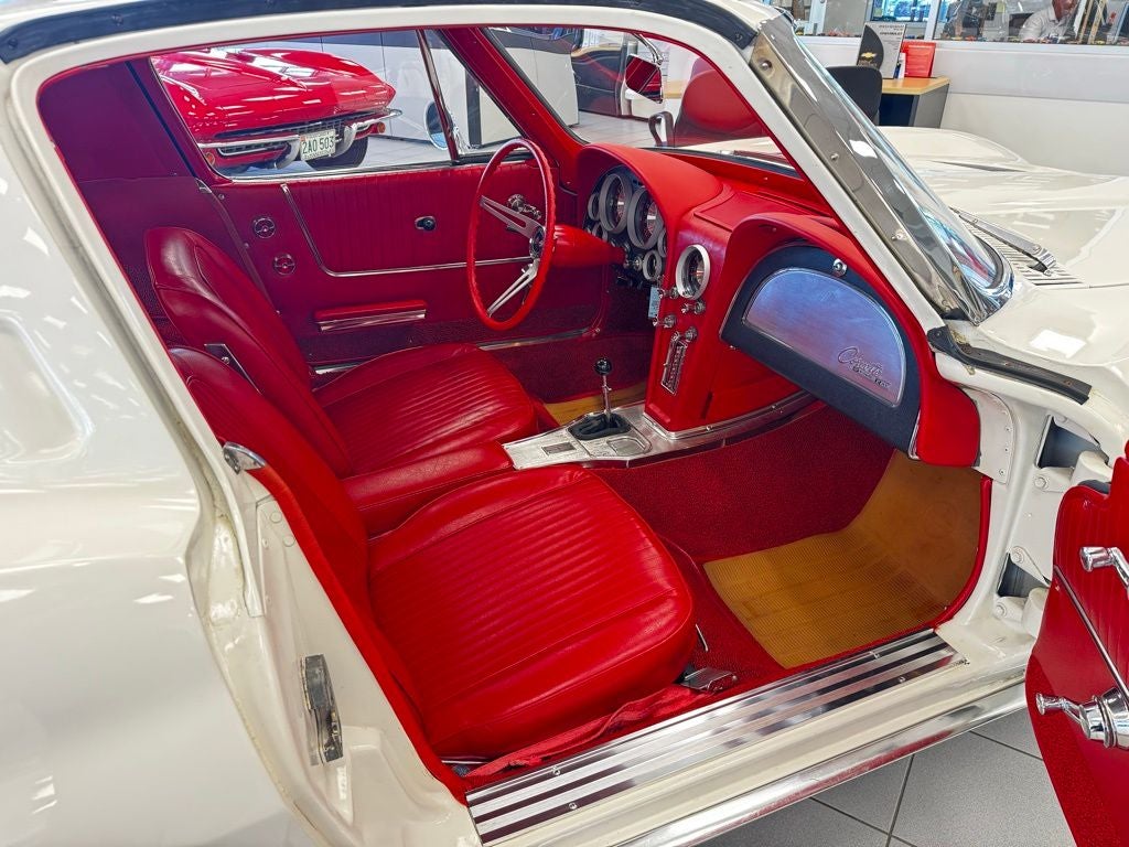 1963 Chevrolet Corvette Sting Ray Coupe