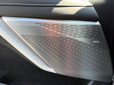 2025 Cadillac OPTIQ Luxury 2