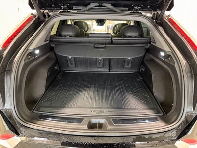 2025 Cadillac OPTIQ Luxury 2