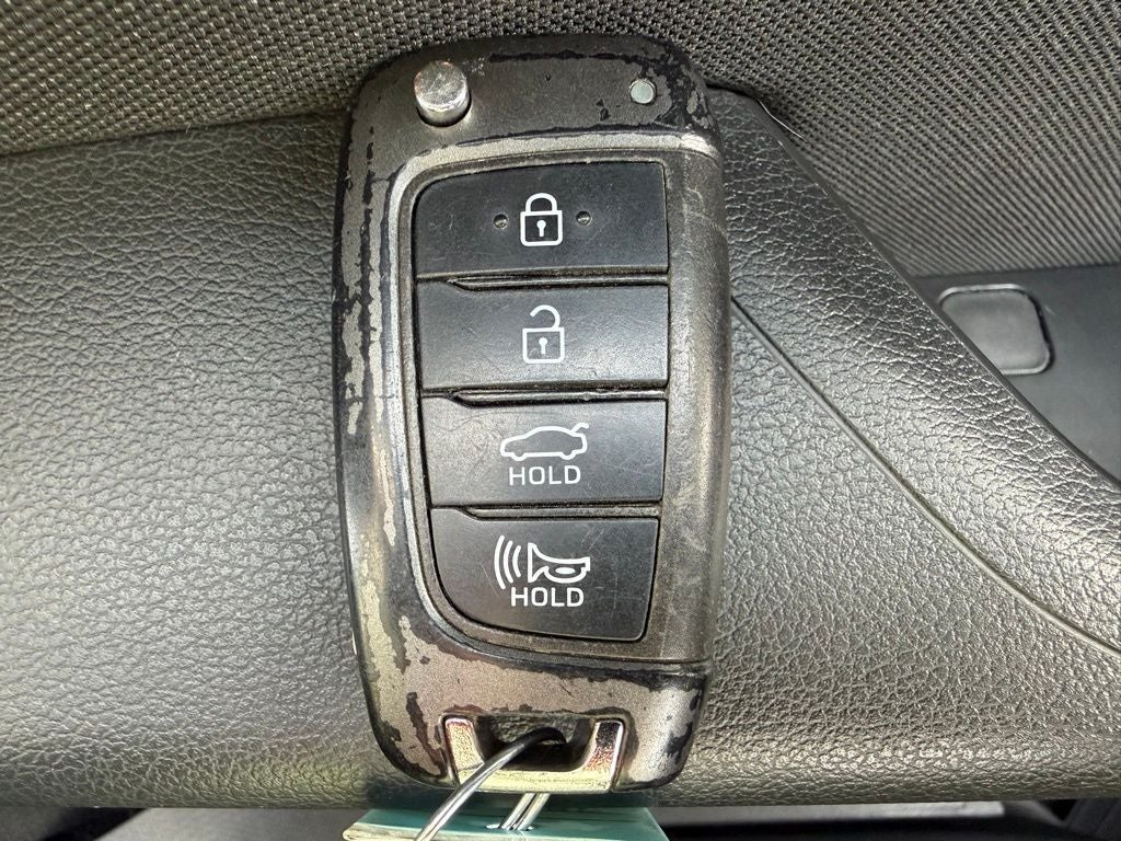 2022 Hyundai Accent SE