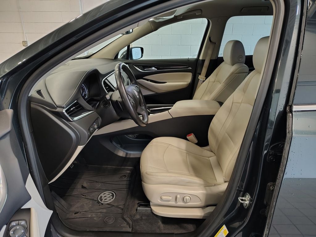 2020 Buick Enclave Essence
