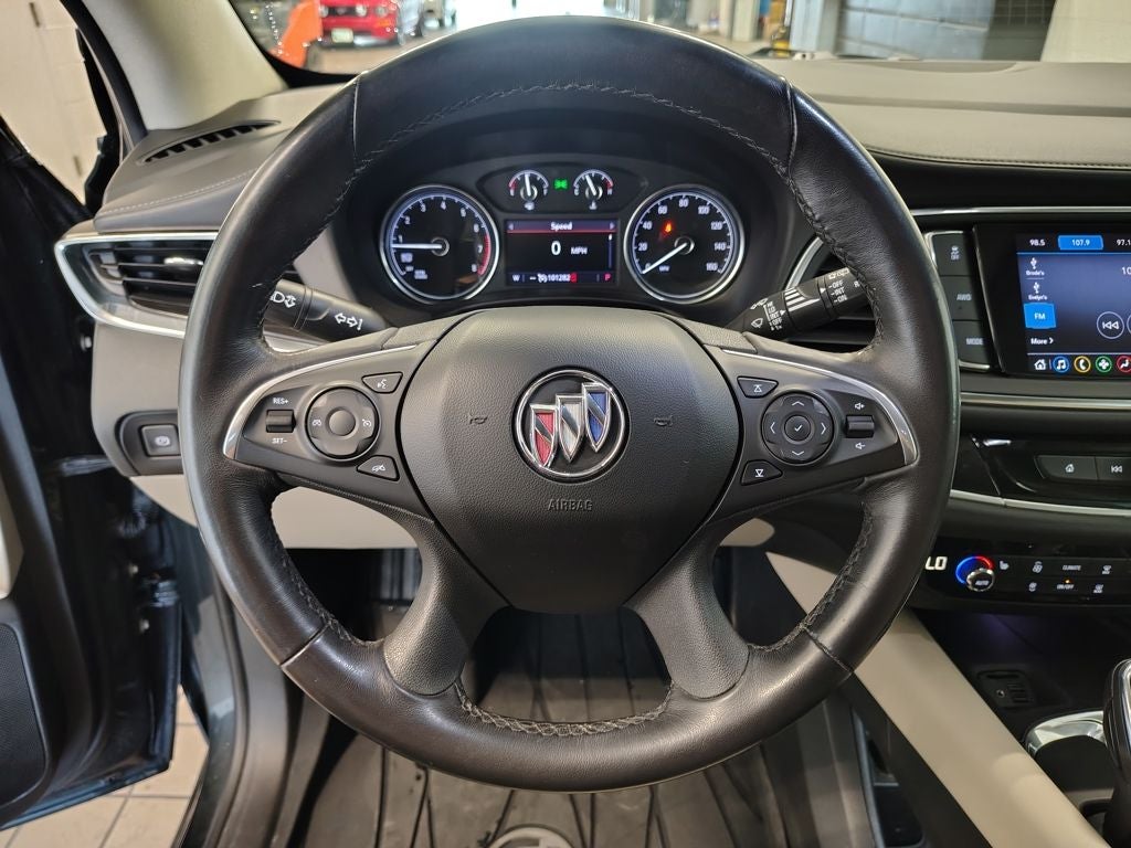 2020 Buick Enclave Essence
