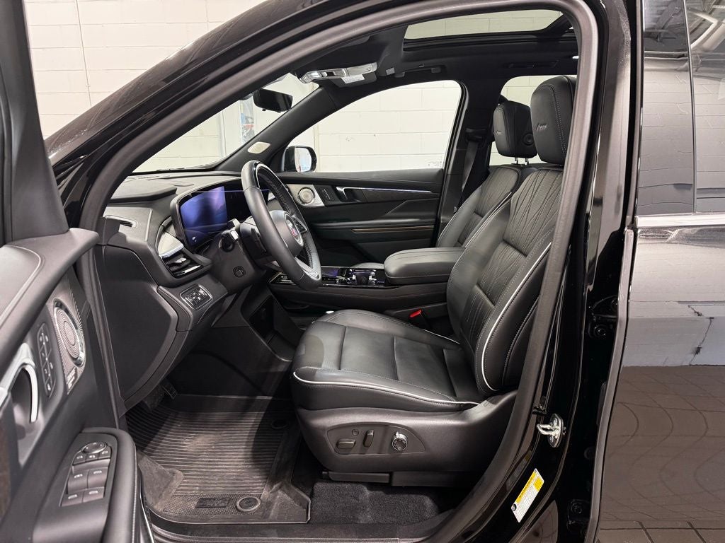 2025 Buick Enclave Avenir