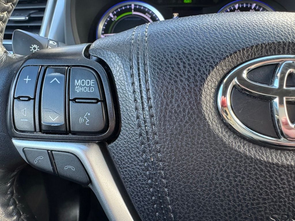 2019 Toyota Highlander Hybrid Limited Platinum