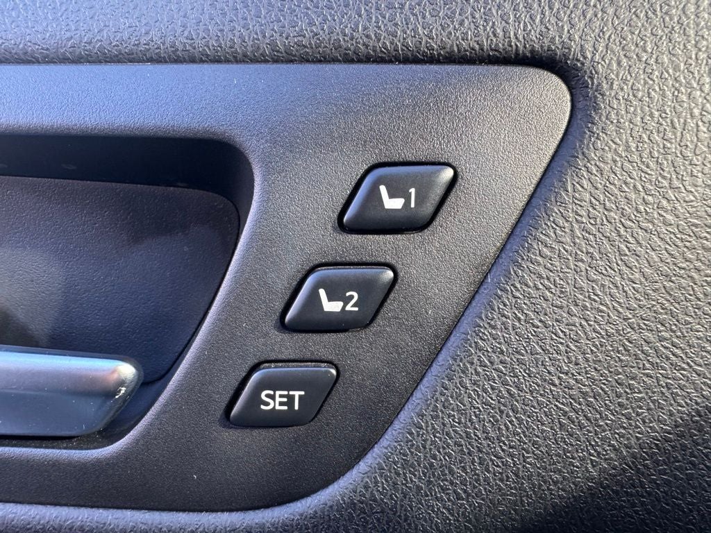 2019 Toyota Highlander Hybrid Limited Platinum