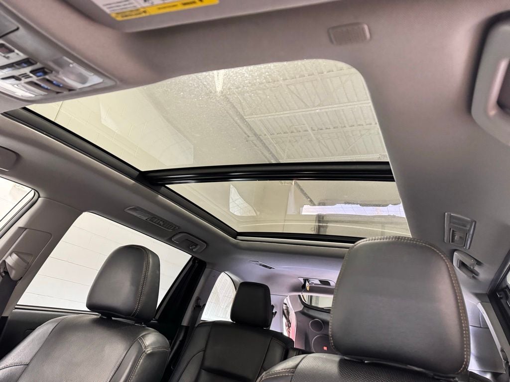 2019 Toyota Highlander Hybrid Limited Platinum