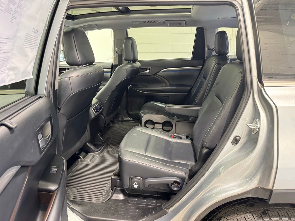 2019 Toyota Highlander Hybrid Limited Platinum